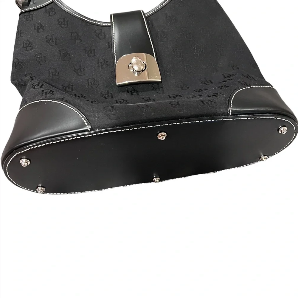 Dooney & Bourke Signature Shoulder Bag black❤️Like New😍😍😍 - Picture 5 of 11